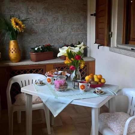 Casa Nel Borgo Di San Pantaleo Βίλα Εξωτερικό φωτογραφία